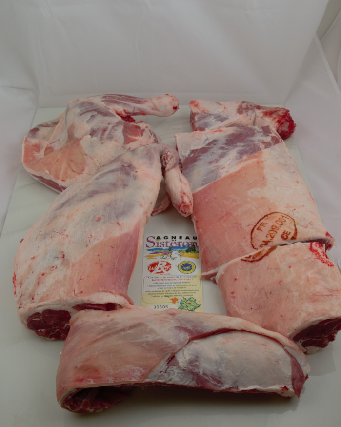 DEMI AGNEAU DE SISTERON LABEL DECOUPE